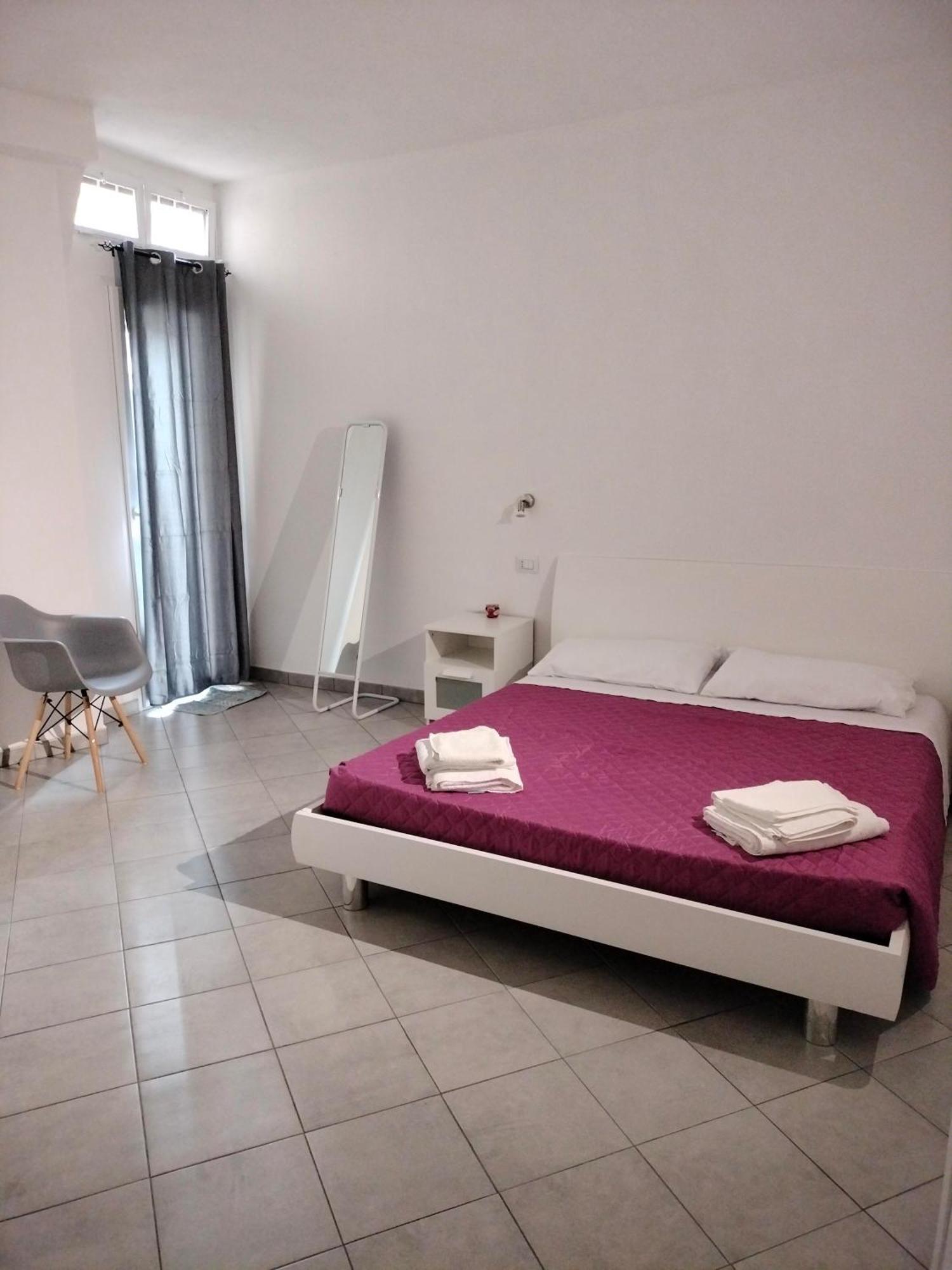 Mito Apartment Каляри Екстериор снимка